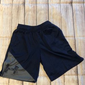 Boys small under armor shorts